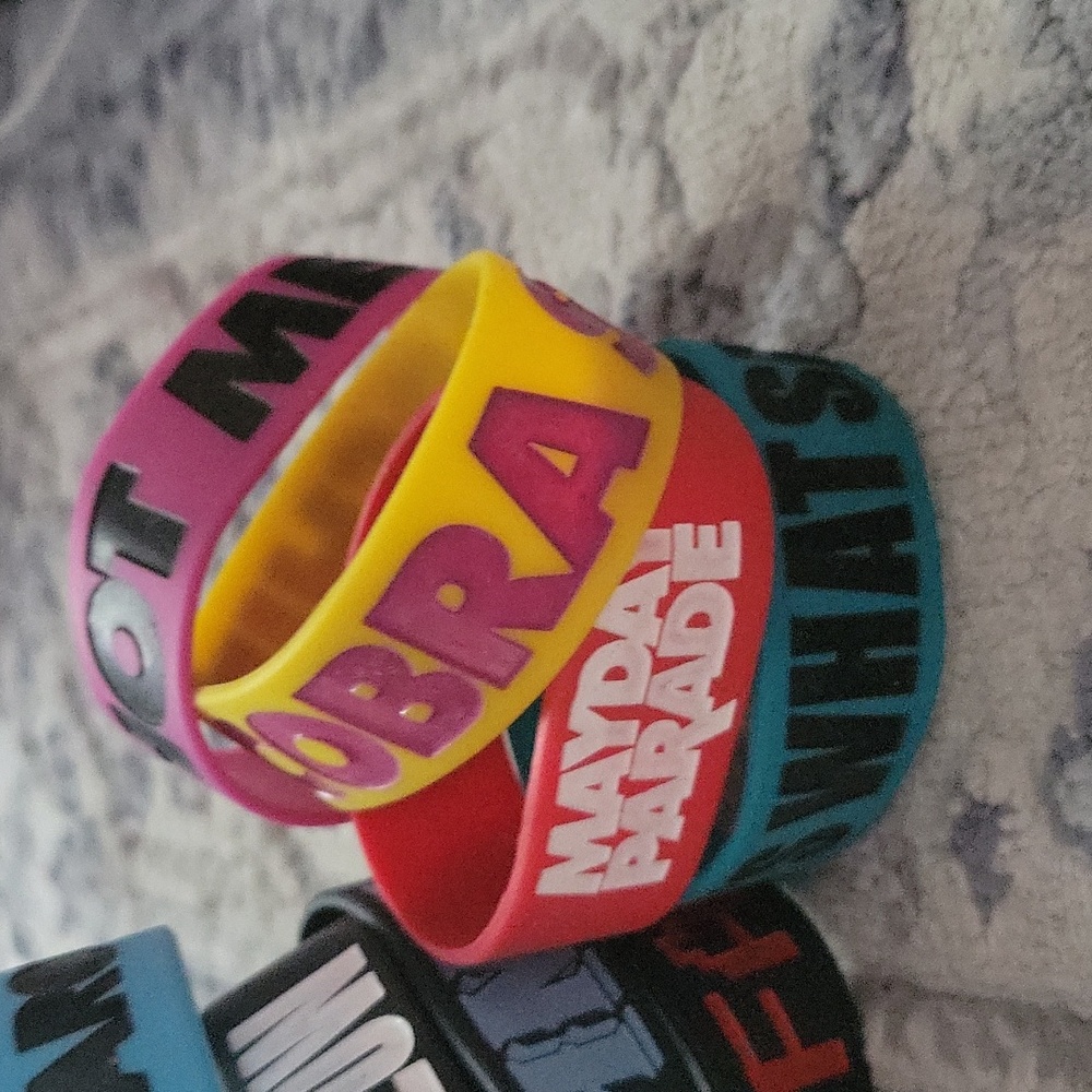 Pop Punk band rubber bracelets - Picture 7 of 7